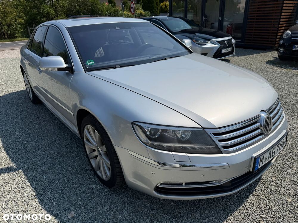 Volkswagen Phaeton 4.2 V8 4MOTION Automatik (5 Sitzer) - 12