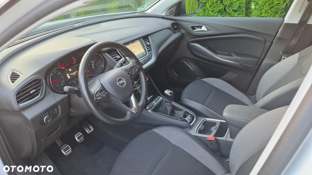 Opel Grandland X 1.2 Start/Stop Dynamic - 11