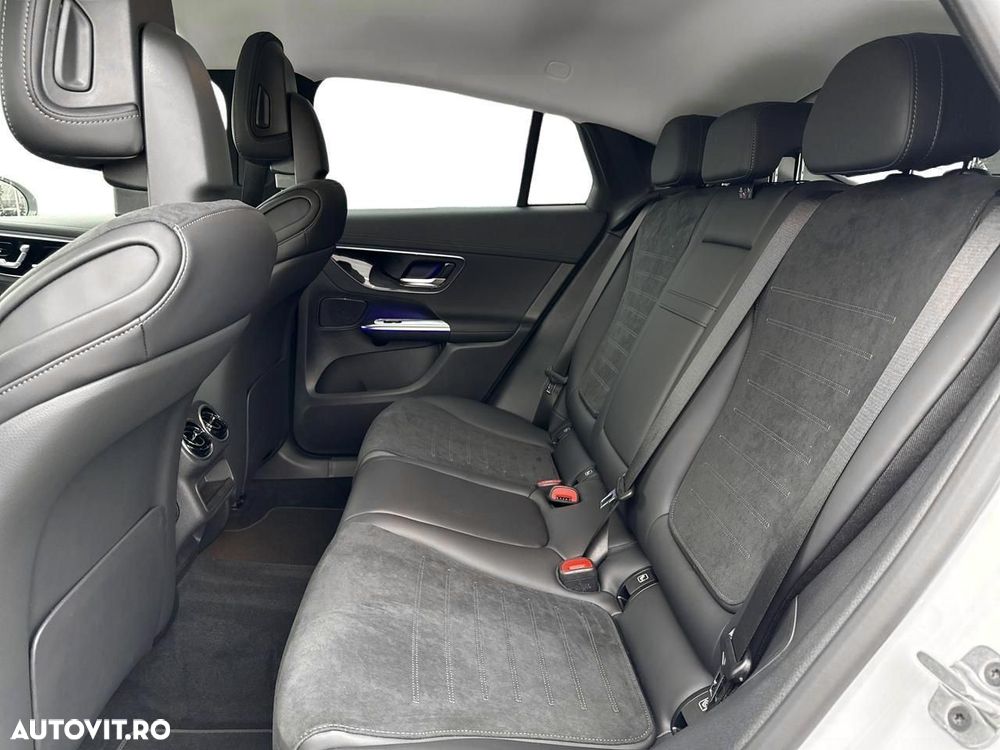 Mercedes-Benz GLC 300 e 4MATIC - 12