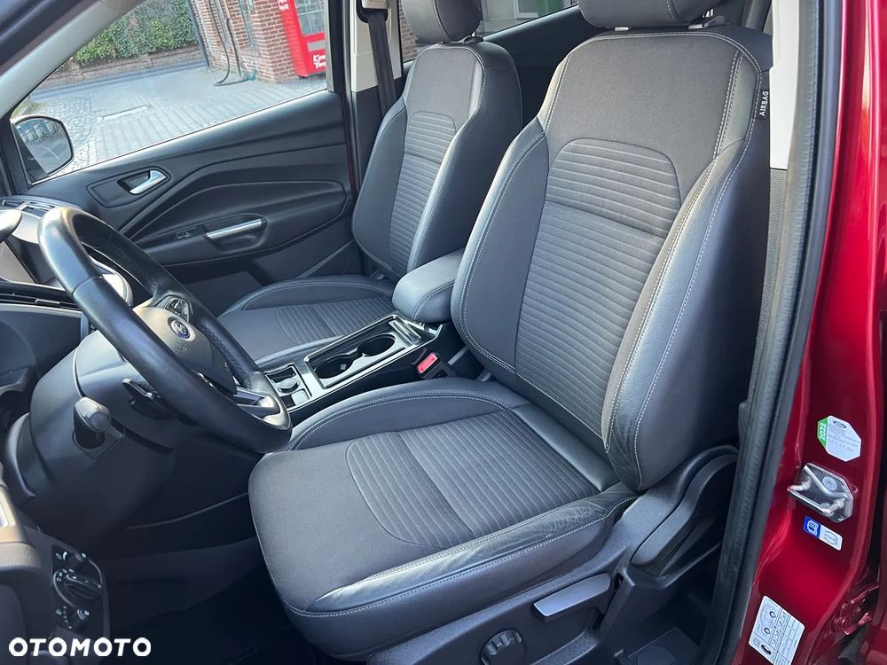 Ford Kuga - 15