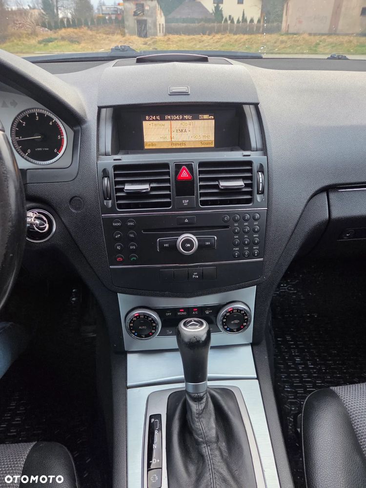 Mercedes-Benz Klasa C 220 CDI DPF Automatik Avantgarde - 11