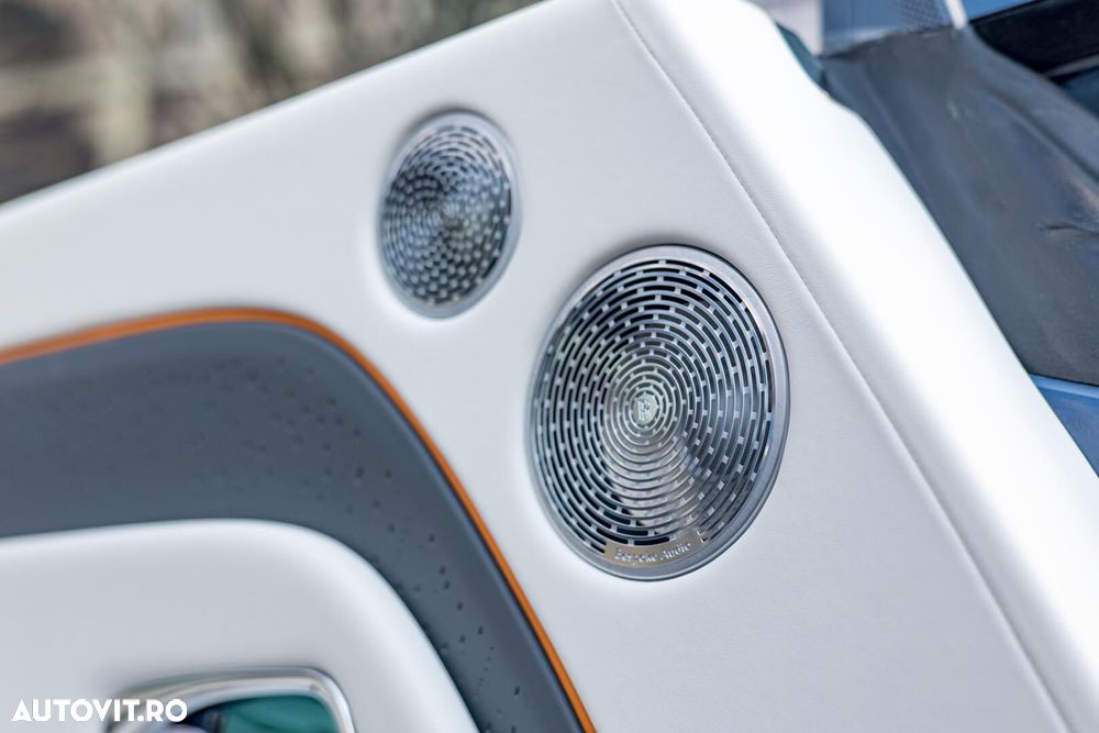 Rolls-Royce Spectre - 17