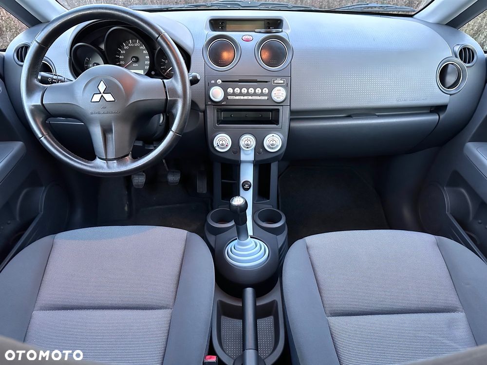 Mitsubishi Colt - 15