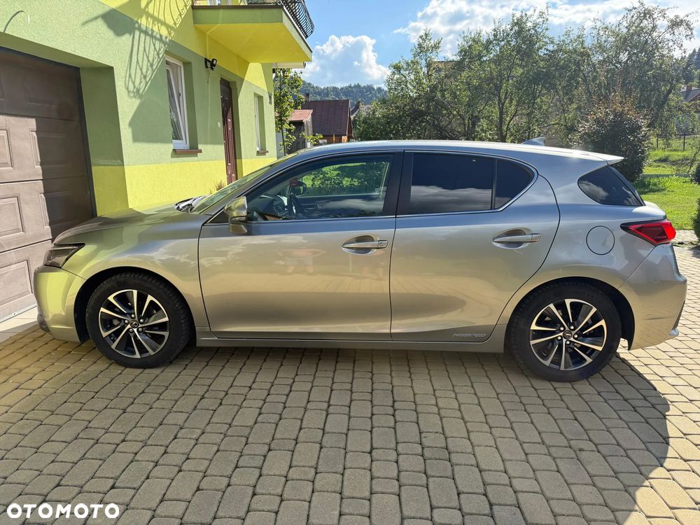 Lexus CT 200h Elegance - 4