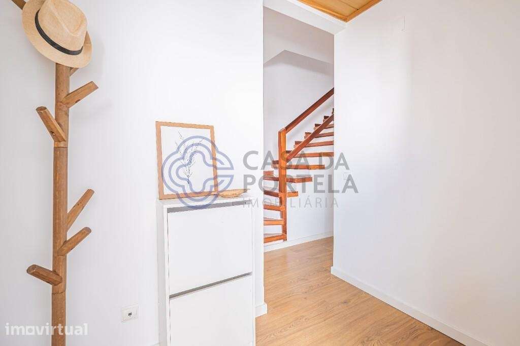 Moradia T3 com lareira, logradouro, churrasqueira, terraço e garagem n - Grande imagem: 3/28