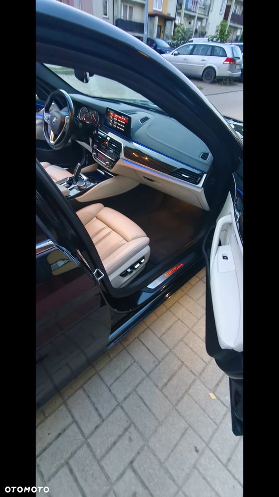 BMW Seria 5 520d xDrive Luxury Line - 18