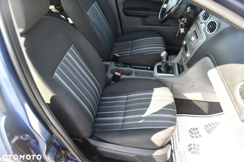 Ford Focus - 21