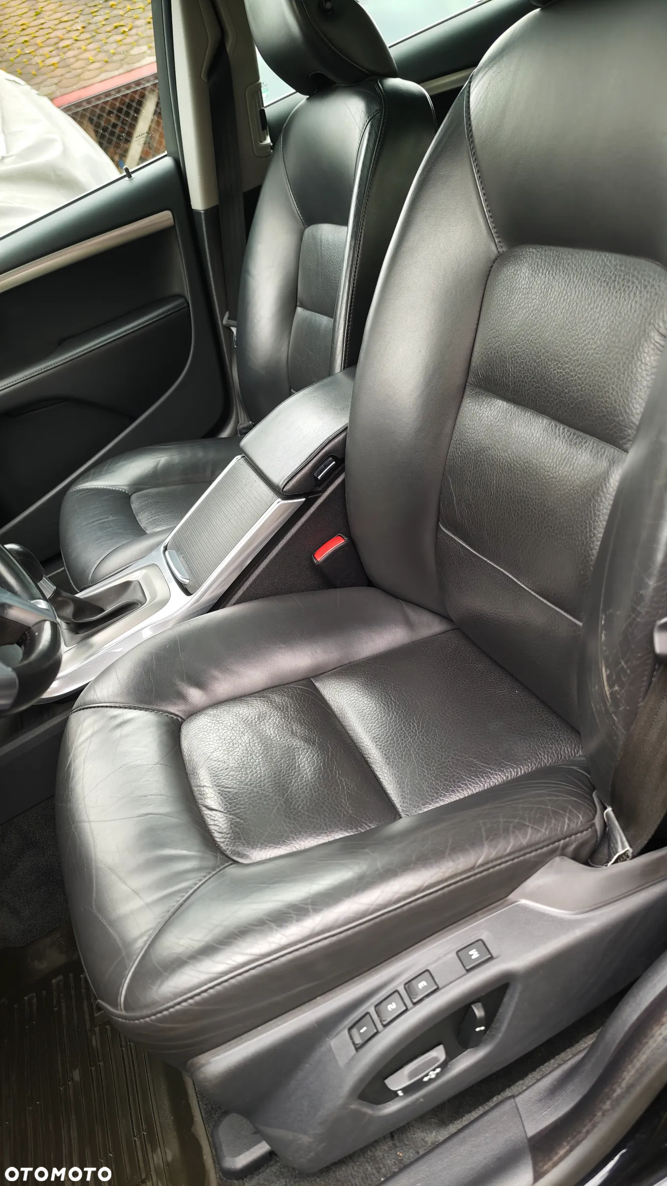 Volvo V70 T5 Momentum - 8