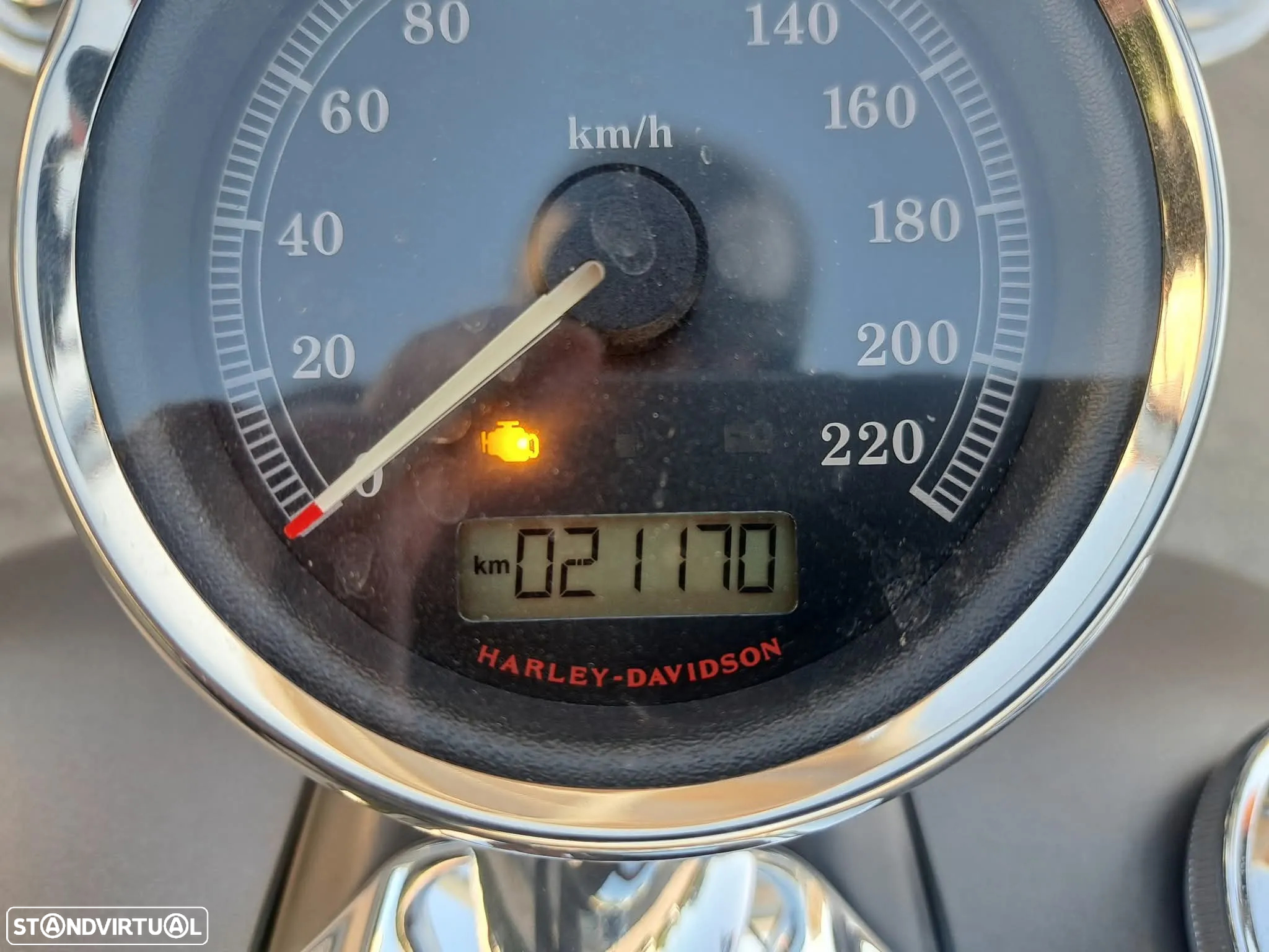 Harley-Davidson Softail Breakout - 14