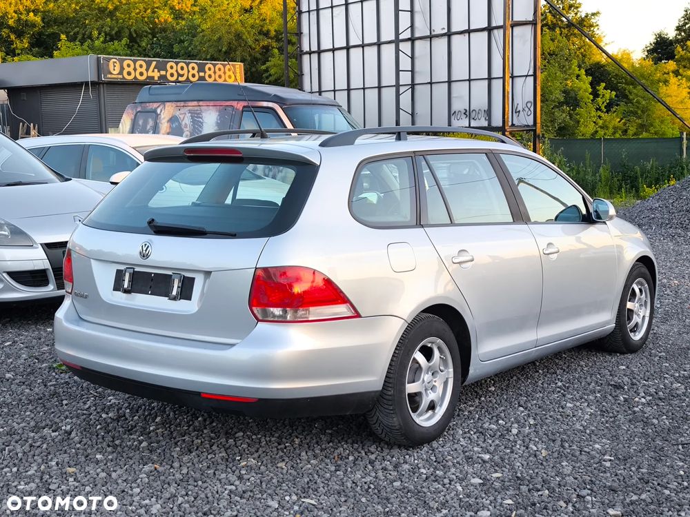 Volkswagen Golf - 5