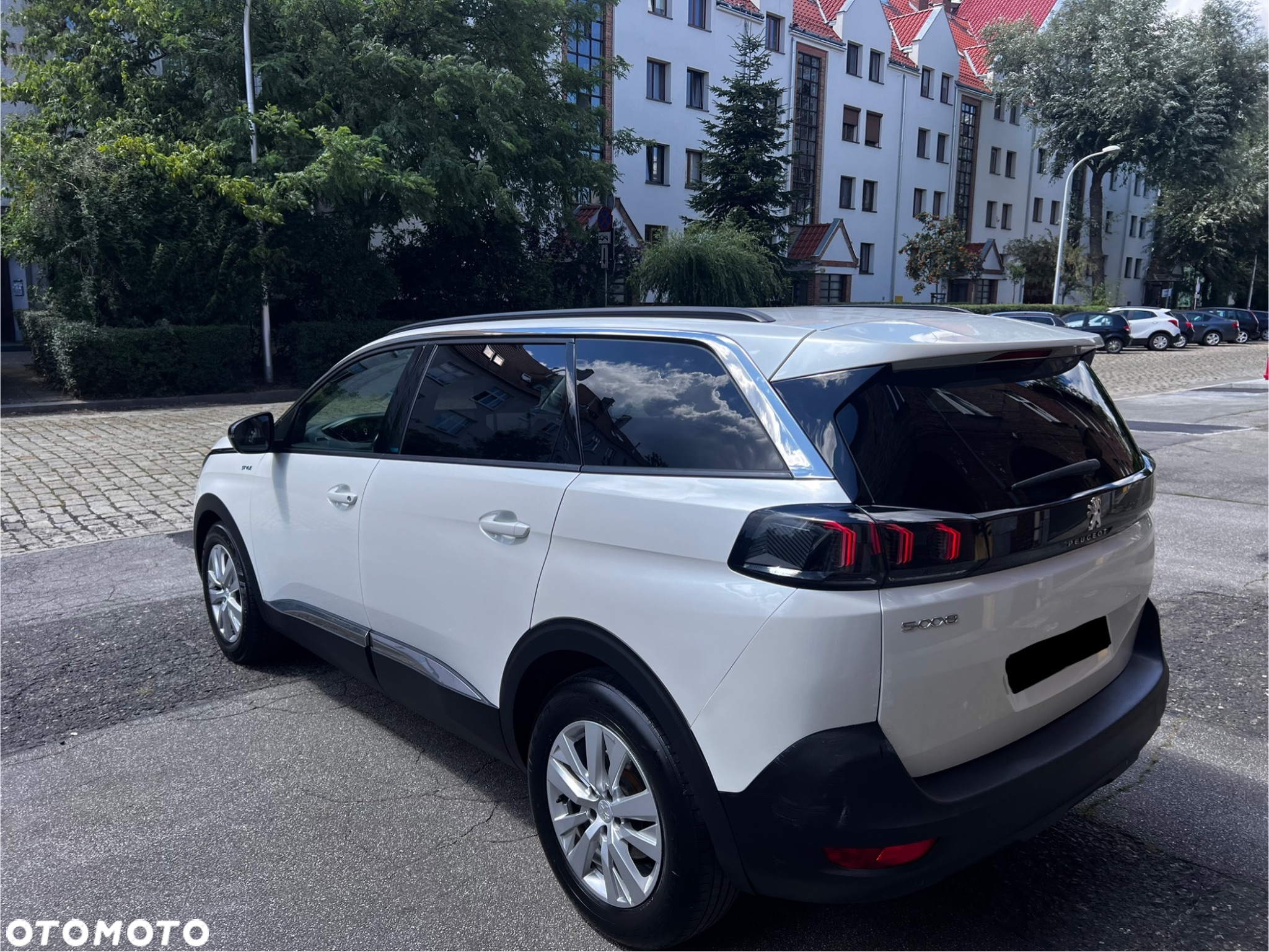 Peugeot 5008 1.5 BlueHDi Allure S&S - 20