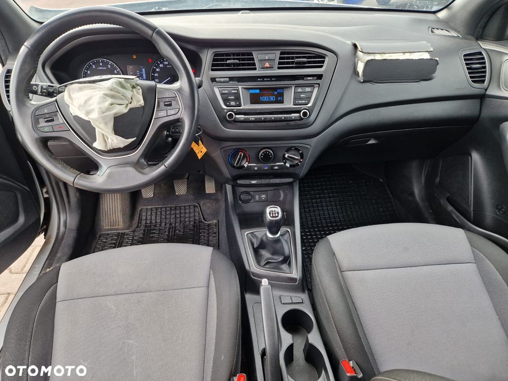 Hyundai i20 1.2 Comfort - 12