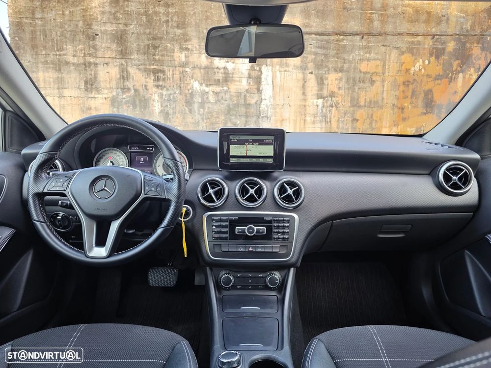 Mercedes-Benz A 220 CDI BE Urban Aut.113g - 23