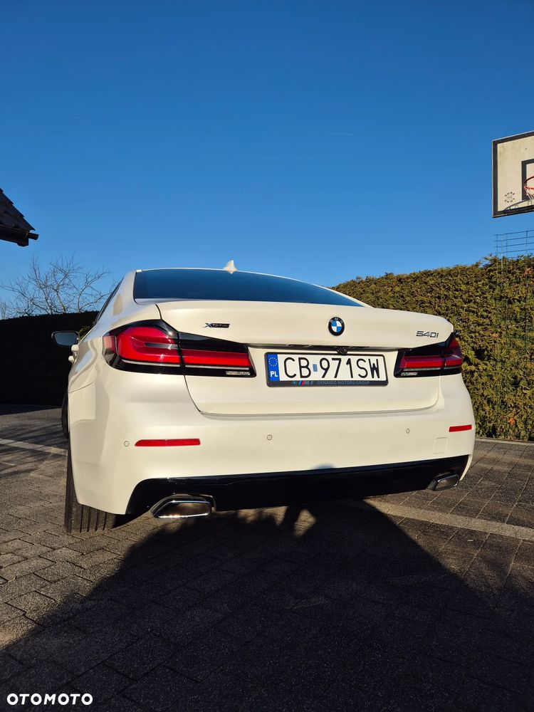 BMW Seria 5 540i xDrive Luxury Line - 4