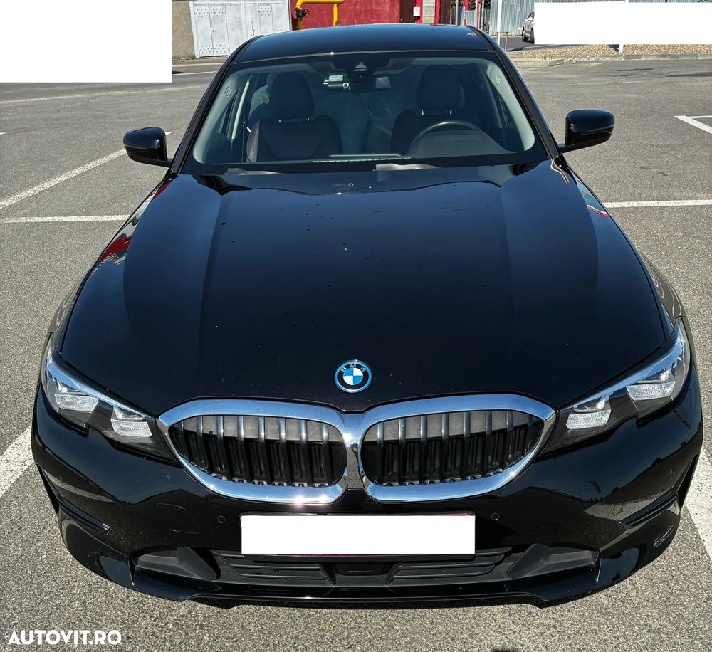 BMW Seria 3 320e Aut. Luxury Line - 2