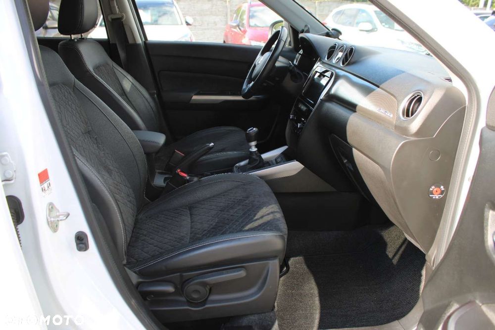 Suzuki Vitara - 23