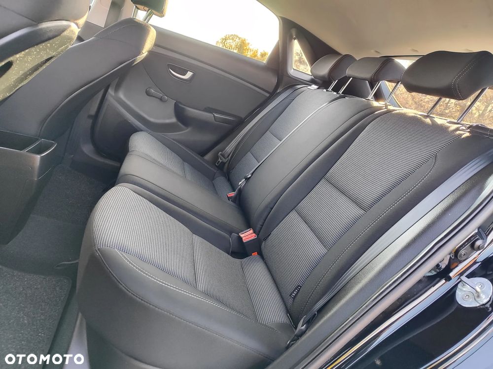 Hyundai i30 1.4 Classic - 7