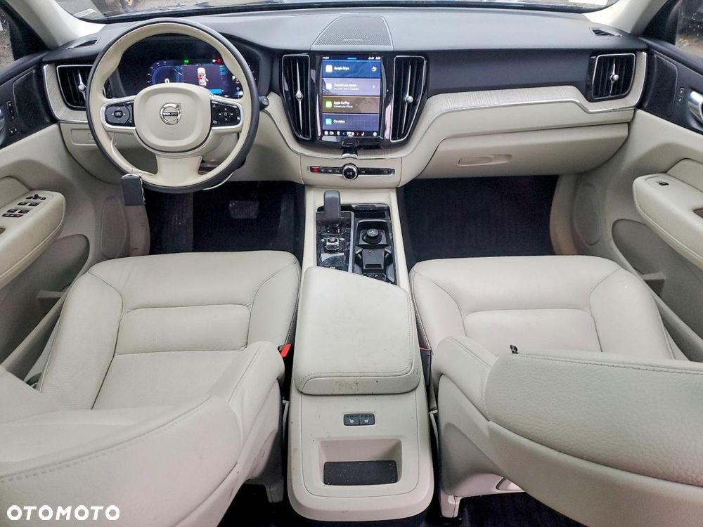 Volvo XC 60 - 8