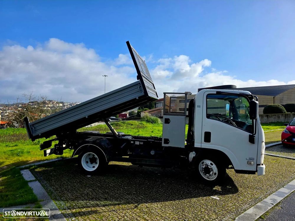 Isuzu NLR Basculante - 5
