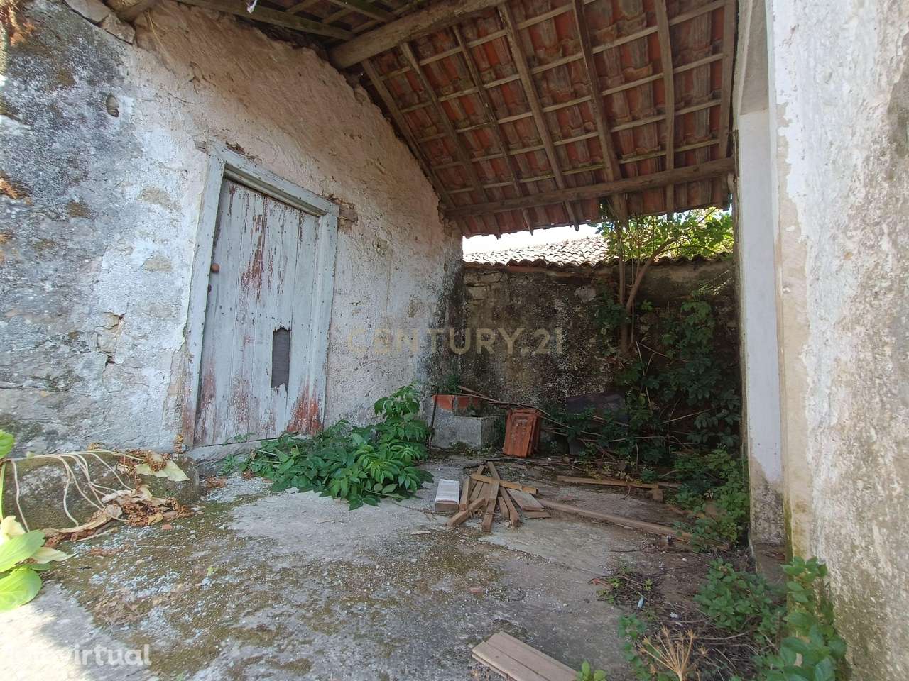 Moradia em Pedra para Recuperar – Oportunidade em Casas Novas, Soure - Grande imagem: 4/30