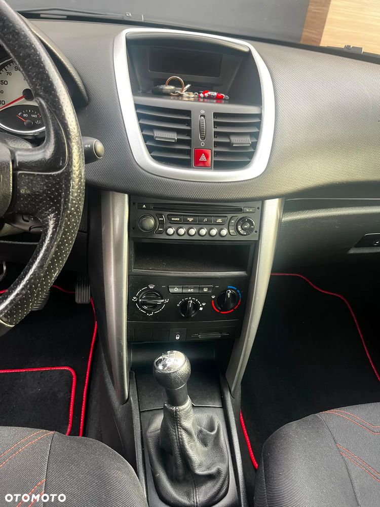 Peugeot 207 1.6 HDi - 13