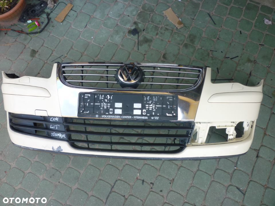 Zderzak przód VW TOURAN LIFT + SPRYSKI GRILL - 1