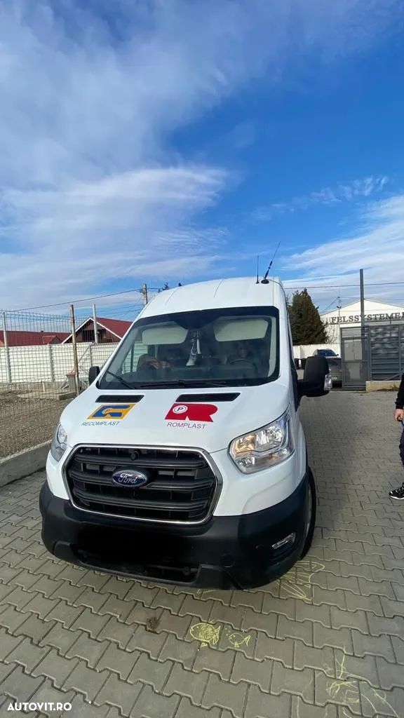 Ford Transit - 1