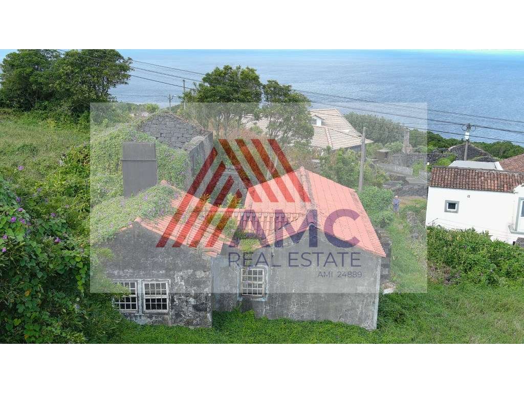 VENDE-SE MORADIA, ATAFONA E TERRENO NA TERRA ALTA, LAJES DO PICO - Grande imagem: 2/15