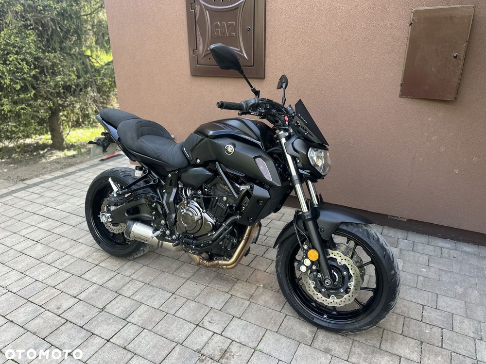 Yamaha MT - 2