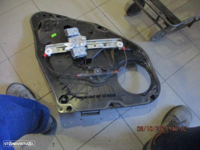 Elevador Manual 8A61A045H23AG FORD FIESTA 2010 5P TE FORD FIESTA 6 2009 1.4TDCI   5P  PRETO TE FORD FIESTA 6  2010 1.4TDCI 70CV 5P BRANCO TE - 4