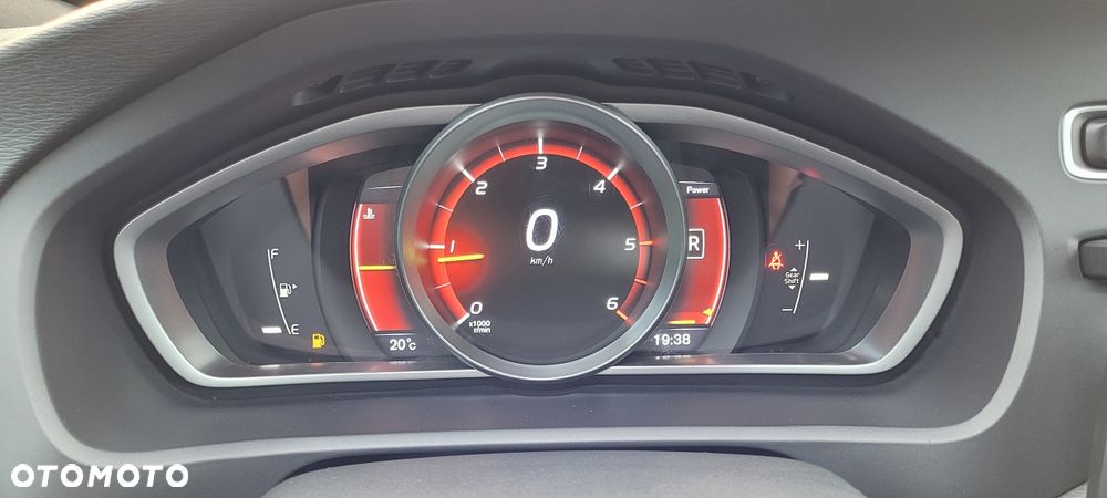 Volvo V40 D4 RDesign - 17