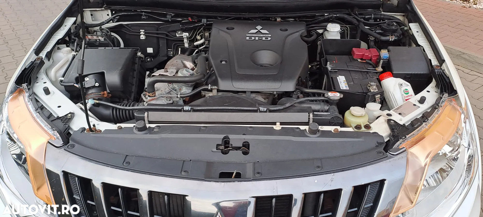 Mitsubishi L200 Double Cab 2.4 DI-D Instyle Aut. - 10