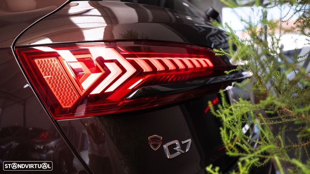 Audi Q7 55 TFSIe quattro Tiptronic - 12