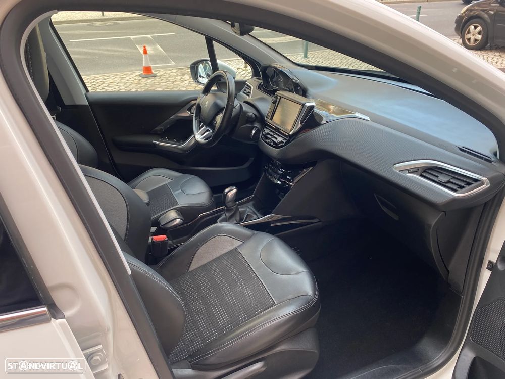 Peugeot 2008 PureTech 110 Stop&Start Allure - 30