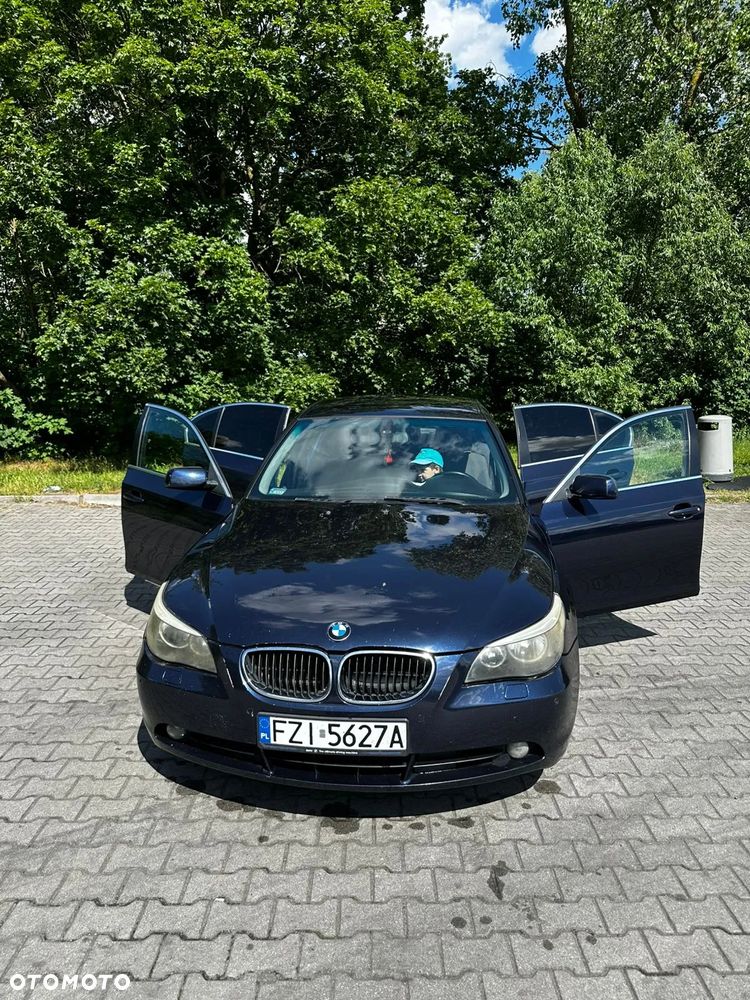 BMW Seria 5 525d - 8