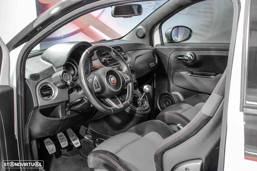 Abarth 595 1.4 T-Jet Competizione - 10