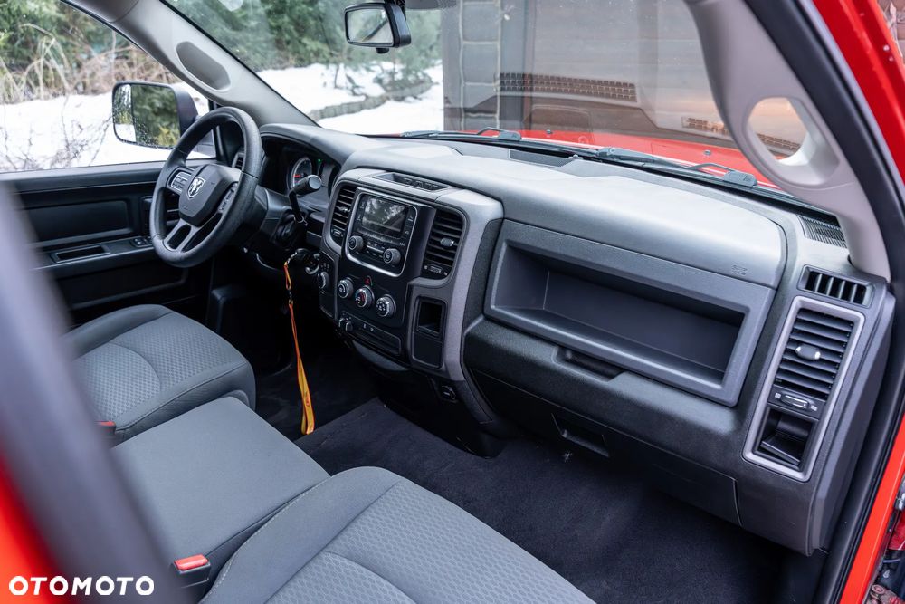 RAM 1500 Quad Cab Sport - 28