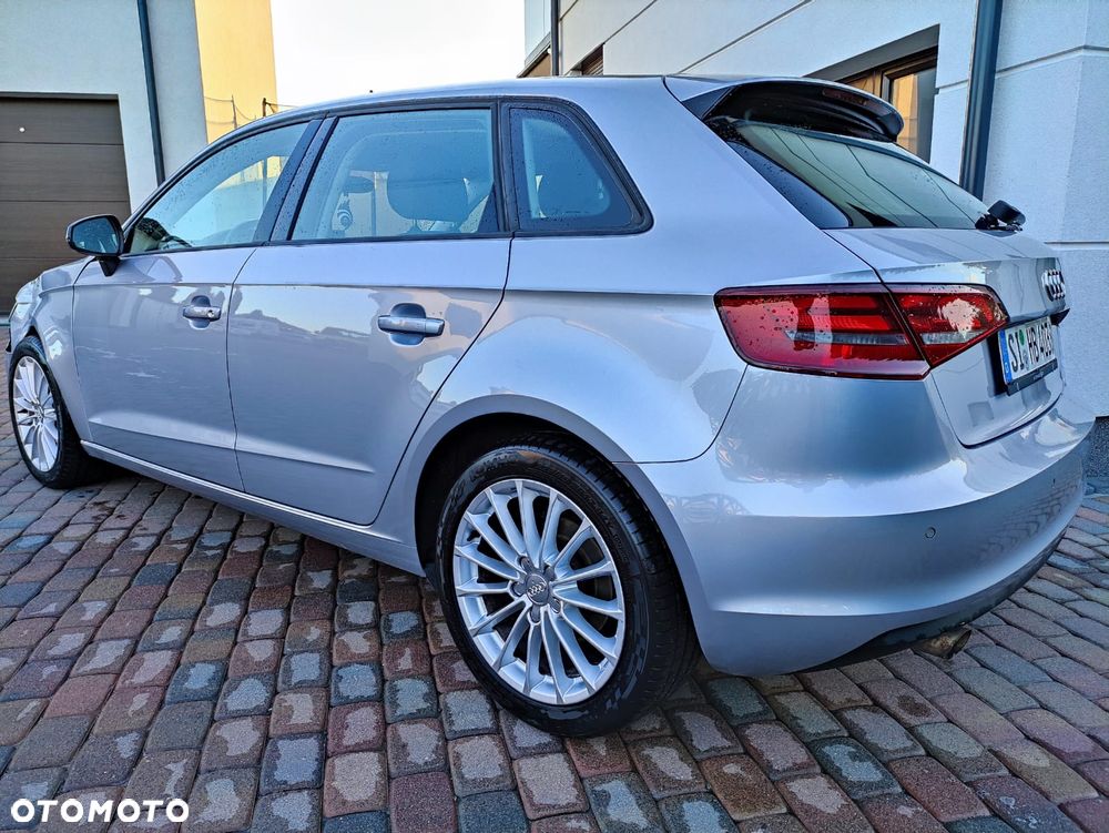Audi A3 Sportback 1.2 TFSI Ambiente - 4