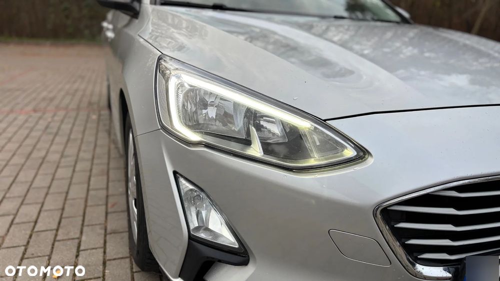 Ford Focus 1.0 EcoBoost Trend ASS - 6