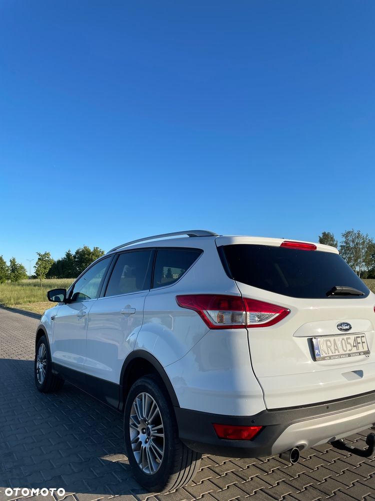 Ford Kuga 1.6 EcoBoost 2x4 Titanium - 8