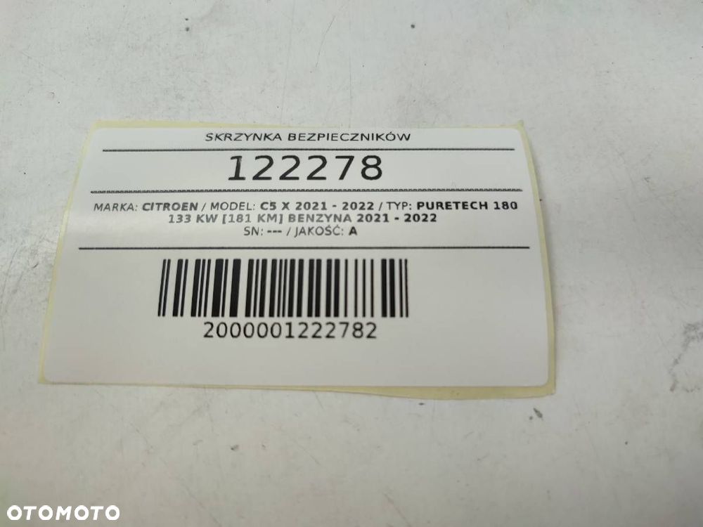 SKRZYNKA BEZPIECZNIKÓW CITROEN C5 X 9830004880 - 7