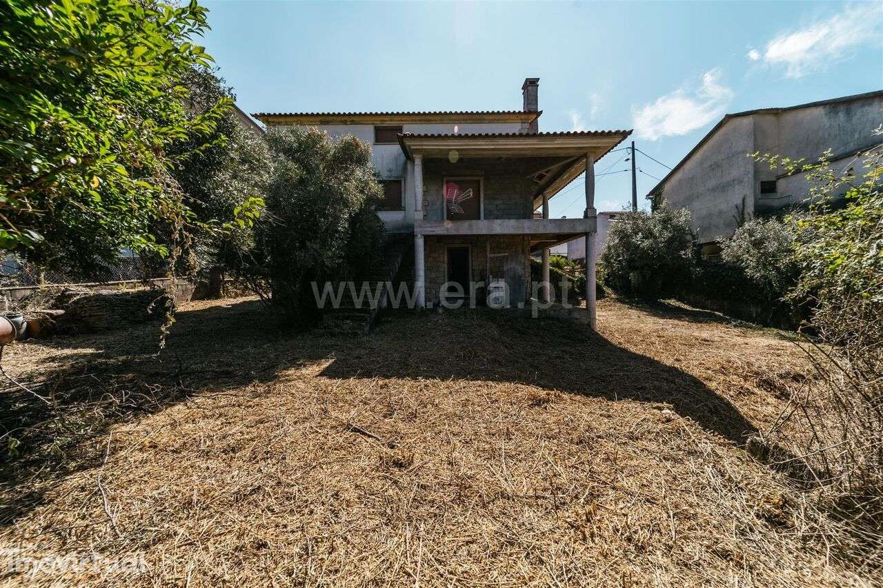 Moradia Isolada T4 / Covilhã, Ourondo - Grande imagem: 4/19