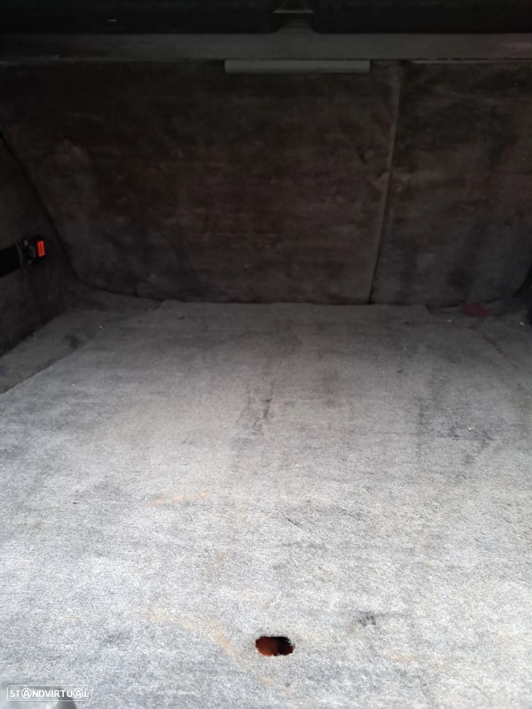 Volvo V40 1.9 TD - 13