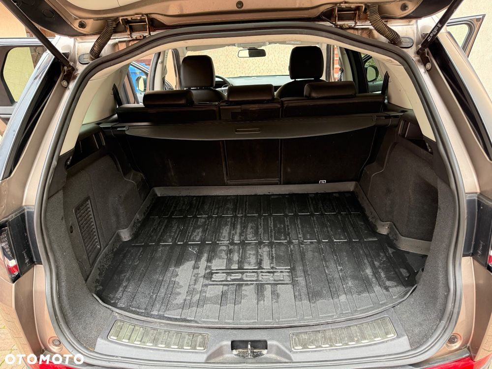 Land Rover Discovery Sport - 11