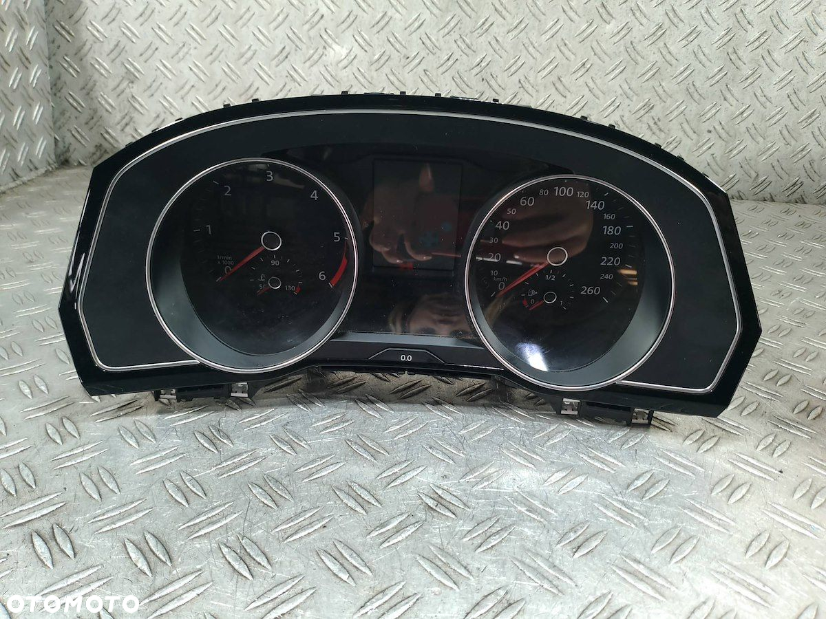 LICZNIK VW PASSAT B8 3G0920751D 2.0 TDI - 9