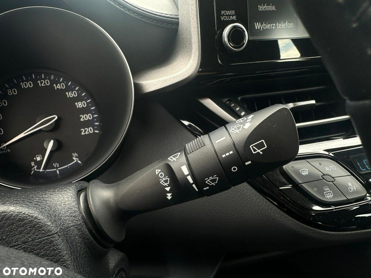 Toyota C-HR 1.2 T Comfort - 22