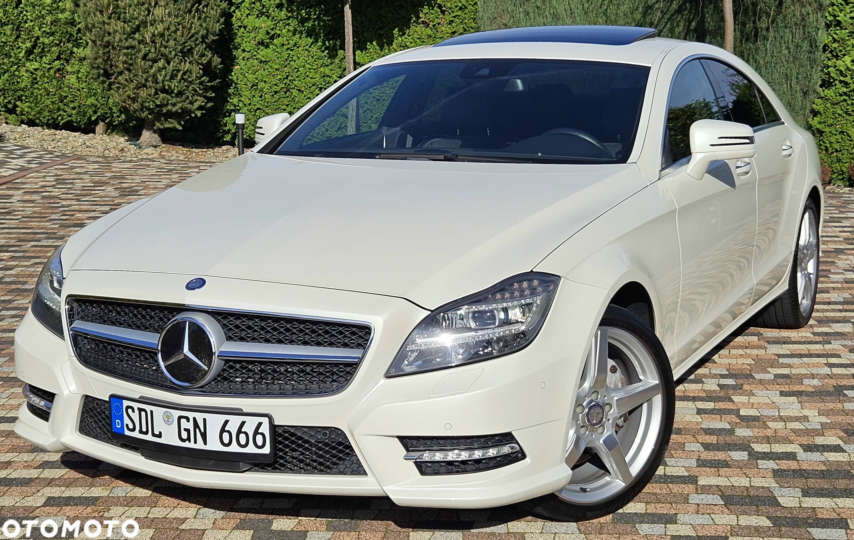 Mercedes-Benz CLS - 1