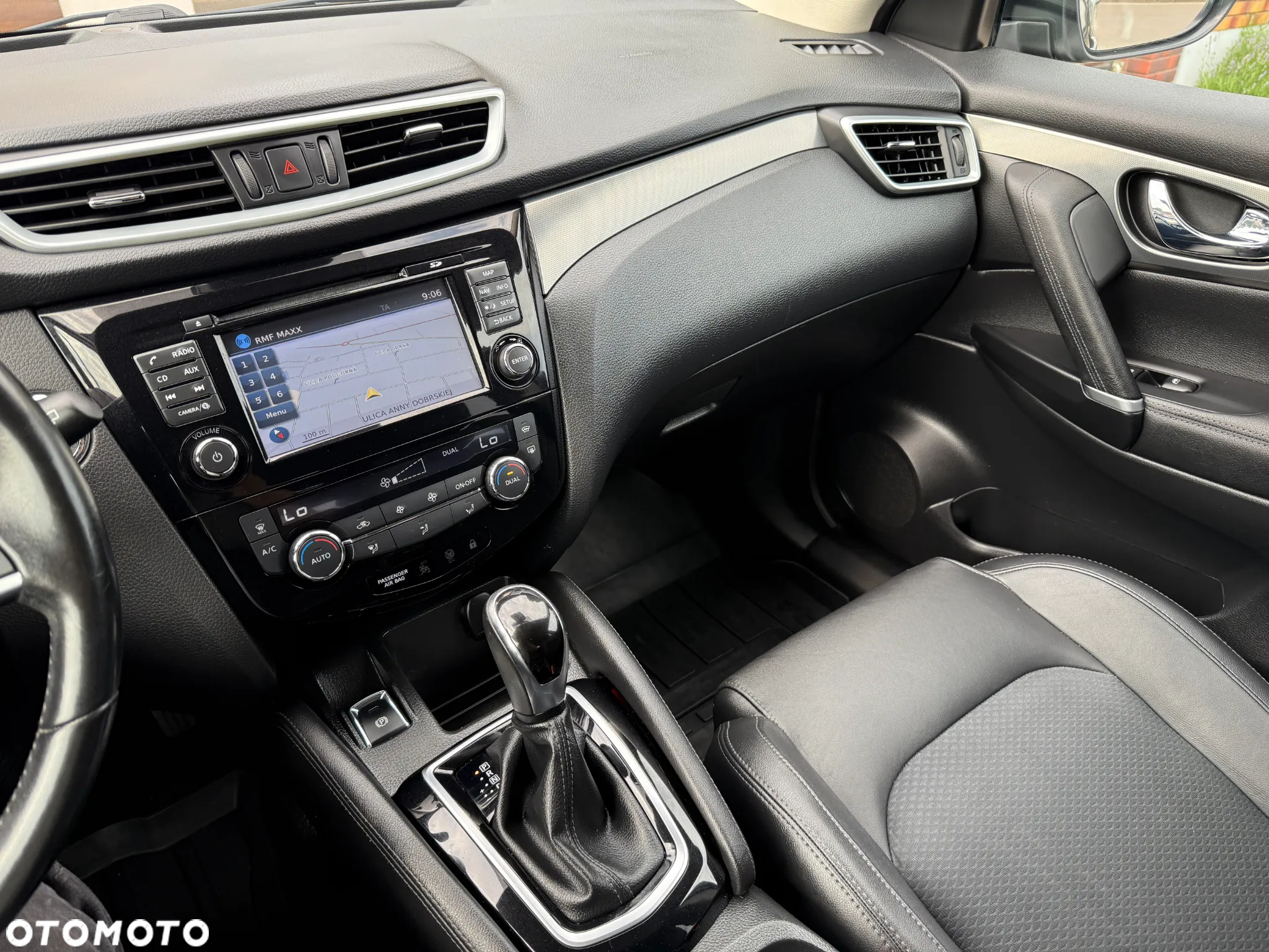 Nissan Qashqai 1.2 DIG-T Xtronic TEKNA+ - 24