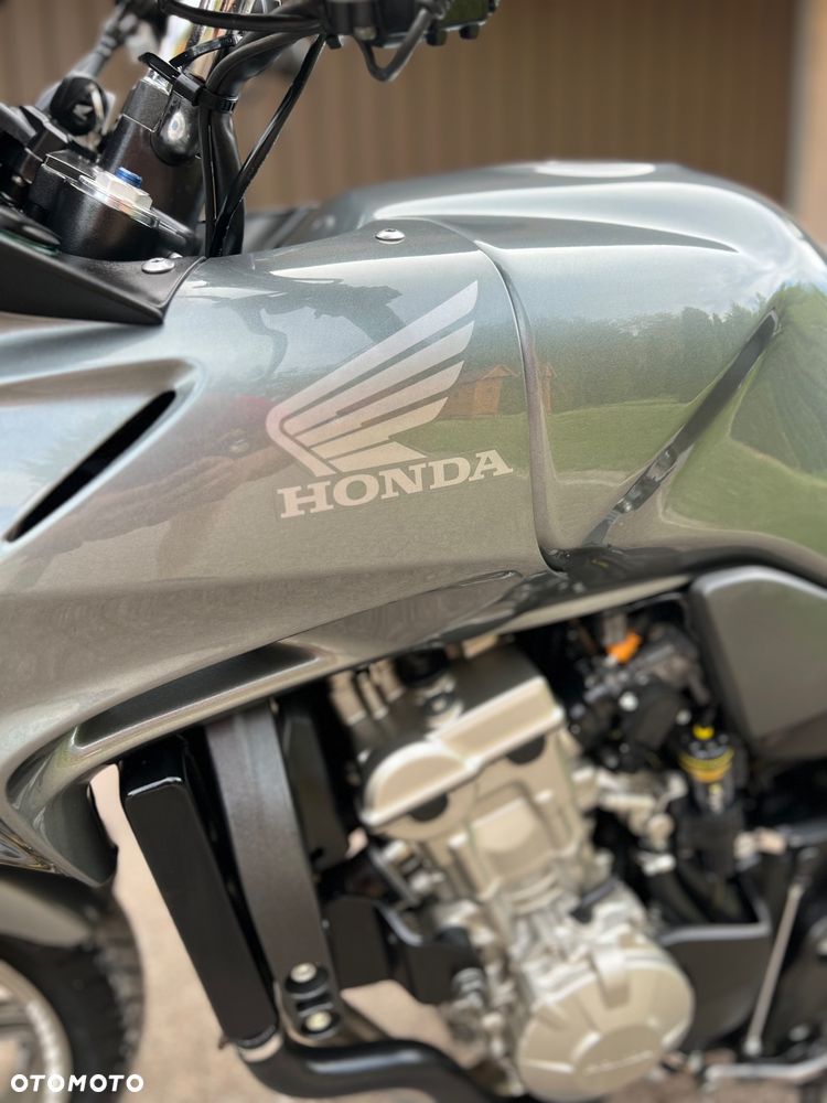 Honda CBF - 23