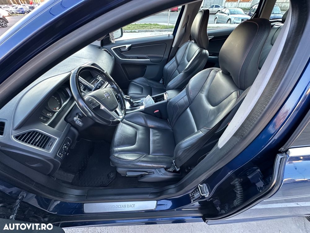Volvo XC 60 D4AWD Ocean Race - 3